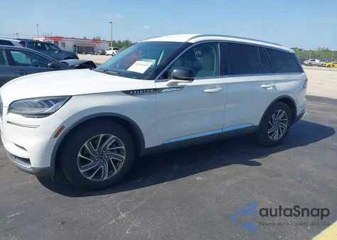 2020 Lincoln Aviator Standard z USA, uszkodzony, nr VIN 5LM5J6WC5LGL23794